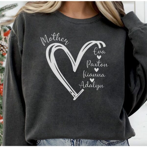 Custom Mother T-shirt, Personalized Mom Sweatshirt, Hoodie with Kids Names, Gift for Mom, Mom Heart Shirt, Custom Grandma, Mother's Day Gift - Image 3